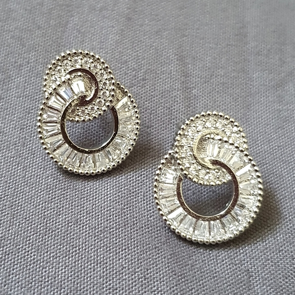 New Silver Bohoo Double Zircon Earrings - Picture 2 of 5